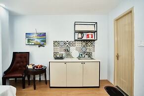 Eco Nest Hotel & Apartment