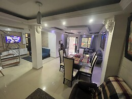 Casa Villa Carolina 5 min Puerta de Oro