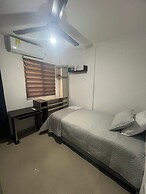 Casa Villa Carolina 5 min Puerta de Oro