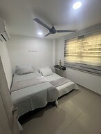 Casa Villa Carolina 5 min Puerta de Oro