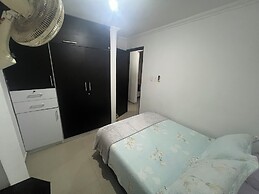 Casa Villa Carolina 5 min Puerta de Oro