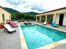 Maravillosa CASA FINCA piscina wifi tv