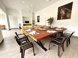 Maravillosa CASA FINCA piscina wifi tv