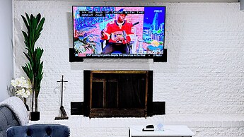 Class Home by DC Fedex Field and UMD