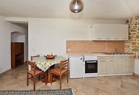 Beautiful Stone House in Gedici - Beahost Rentals