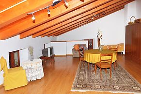 Beautiful Stone House in Gedici - Beahost Rentals