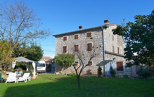 Beautiful Stone House in Gedici - Beahost Rentals