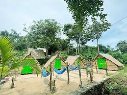 Plankton Bungalow and Camping