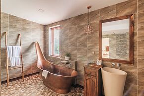 Bamboo Retreat Villa