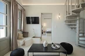 Airy suites santorini