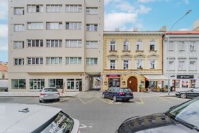 Deluxe loft with 3 bedrooms in Prague