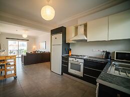 Sunny and Family Friendly Apartment Directly at the Pool