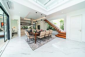 Villa Blue Water by GORO