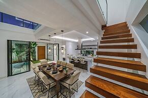 Villa Blue Water by GORO