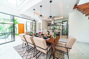 Villa Blue Water by GORO