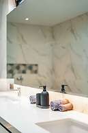 Villa Blue Water by GORO