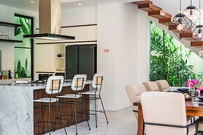 Villa Blue Water by GORO