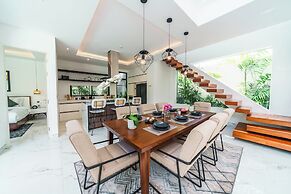 Villa Blue Water by GORO