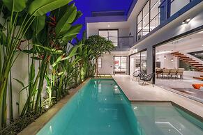 Villa Blue Water by GORO