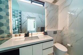 Villa Blue Water by GORO