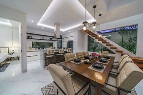 Villa Blue Water by GORO