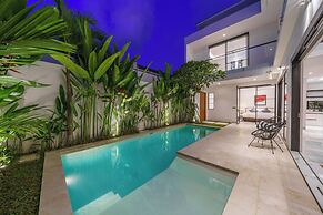 Villa Blue Water by GORO