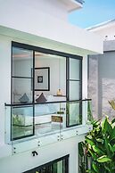 Villa Blue Water by GORO