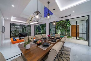 Villa Blue Water by GORO