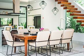 Villa Blue Water by GORO