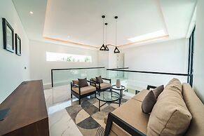 Villa Blue Water by GORO