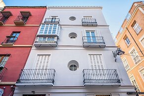 Solaga - Merced Suites