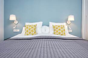 Solaga - Merced Suites