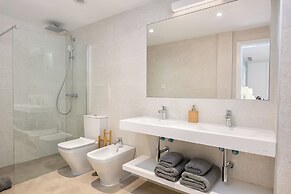 Solaga - Merced Suites