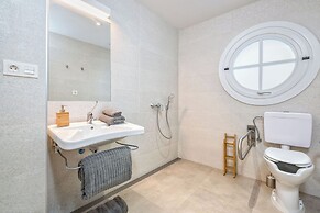 Solaga - Merced Suites