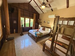 PromisedLand Tayrona Cabins
