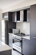 StayAU Charming 4BR Retreat Wyndham Vale