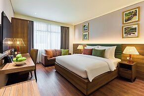 Kin Hotel Thi Sach
