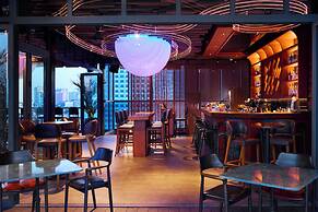 Kin Hotel Thi Sach