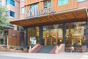 Kin Hotel Thi Sach
