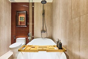 Kin Hotel Thi Sach