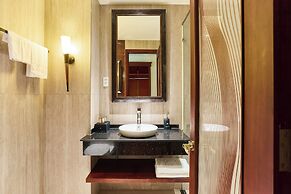 Kin Hotel Thi Sach