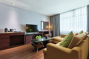 Kin Hotel Thi Sach