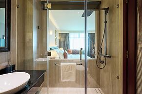 Kin Hotel Thi Sach