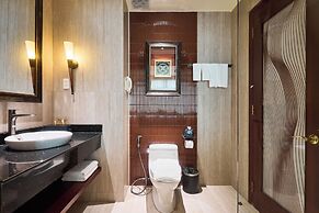 Kin Hotel Thi Sach