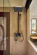 Kin Hotel Thi Sach