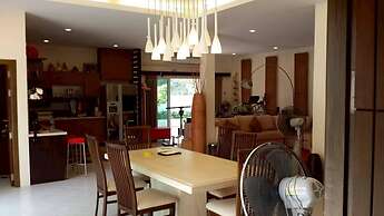 The Memory - 4 Bedrooms Beachfront Pool Villa