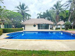 The Memory - 4 Bedrooms Beachfront Pool Villa