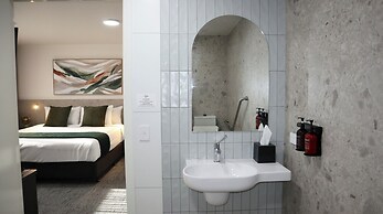 40 on Marshall Street