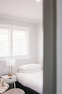 42 Banksia by the BnB Collection