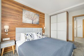 Park Apartament Mariacka by Renters